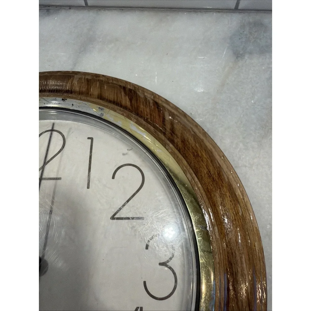 Sunbeam Oak With Gold Trim Quartz Round Wall Clock 11